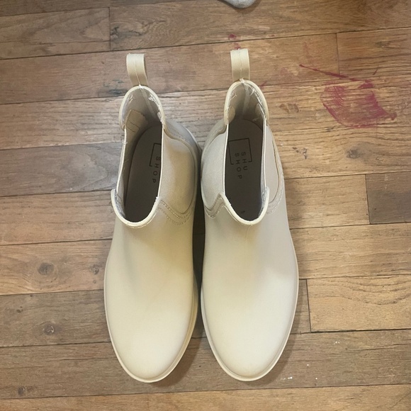 Platform rain boots - Picture 1 of 4